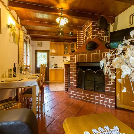 別荘 House Adrijana *